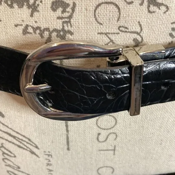 Black croco‎ embossed belt with silver buckle - Picture 2 of 6